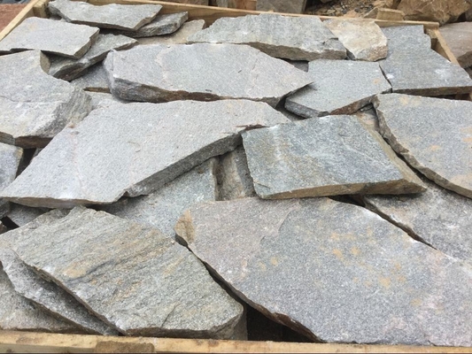 China Green Quartzite Random Flagstone Crazy Stone Irregular Flagstone Landscaping Stones supplier